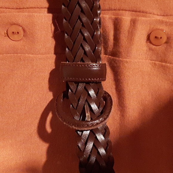 Size 10 dress with leather belt ! - Picture 2 of 3